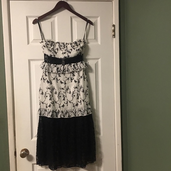 Majorelle Quinn Midi Dress in White Meadow NWT Size XS - Picture 5 of 15